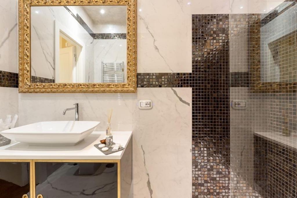 Piazza Venezia Luxury Suite Rome Luaran gambar