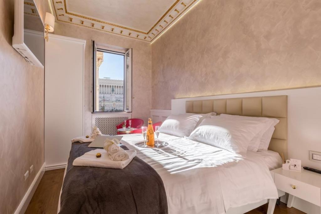 Piazza Venezia Luxury Suite Rome Luaran gambar